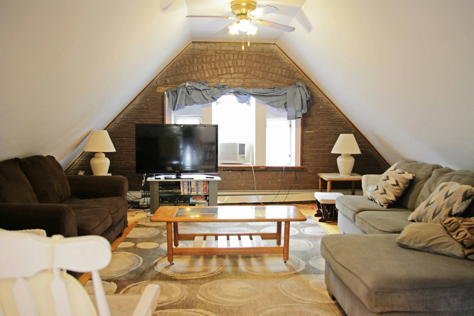 5 Signs It’s Time for a Loft Conversion (And How It Adds Value to Your Home)